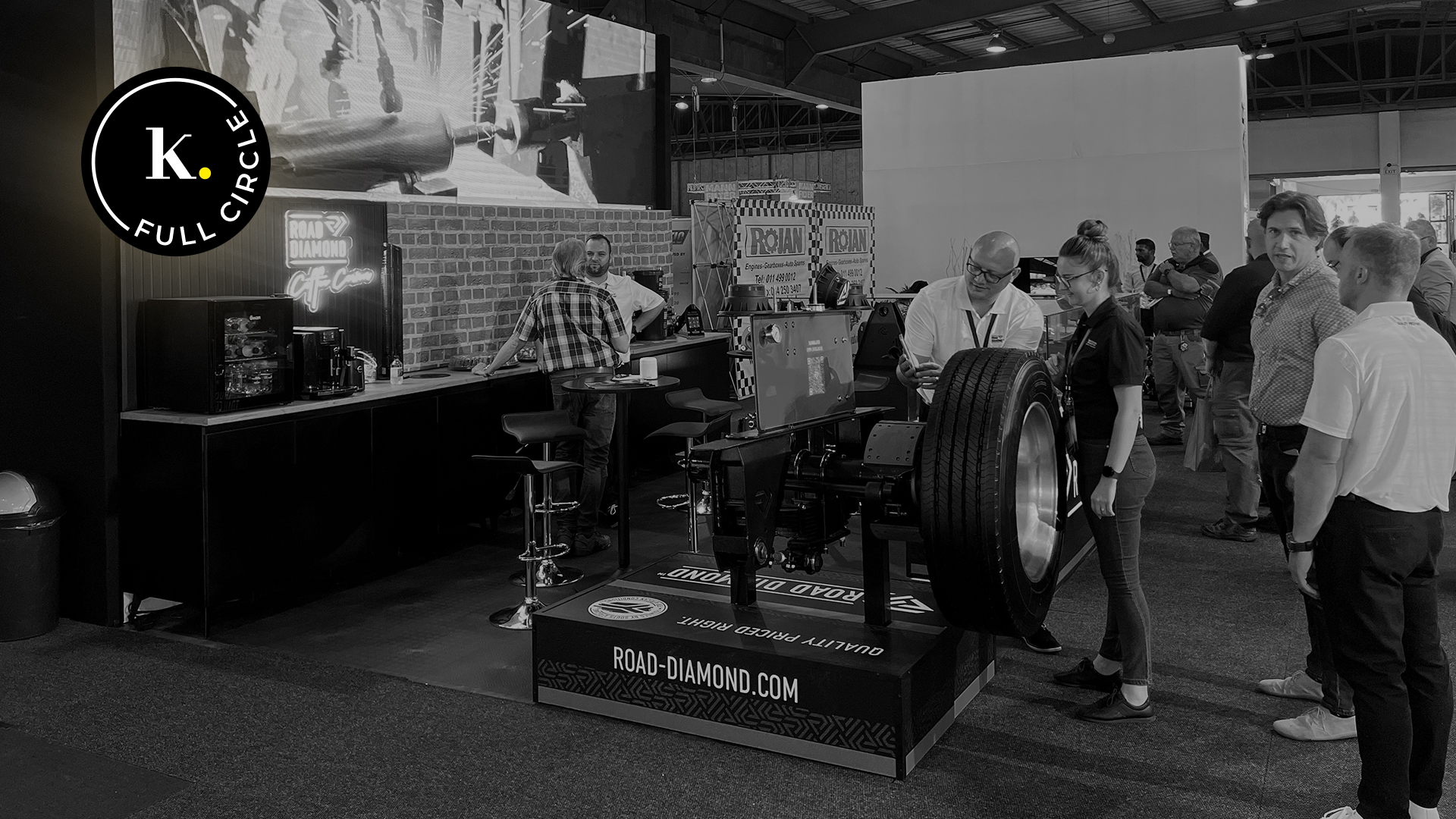 Road diamond expo stall